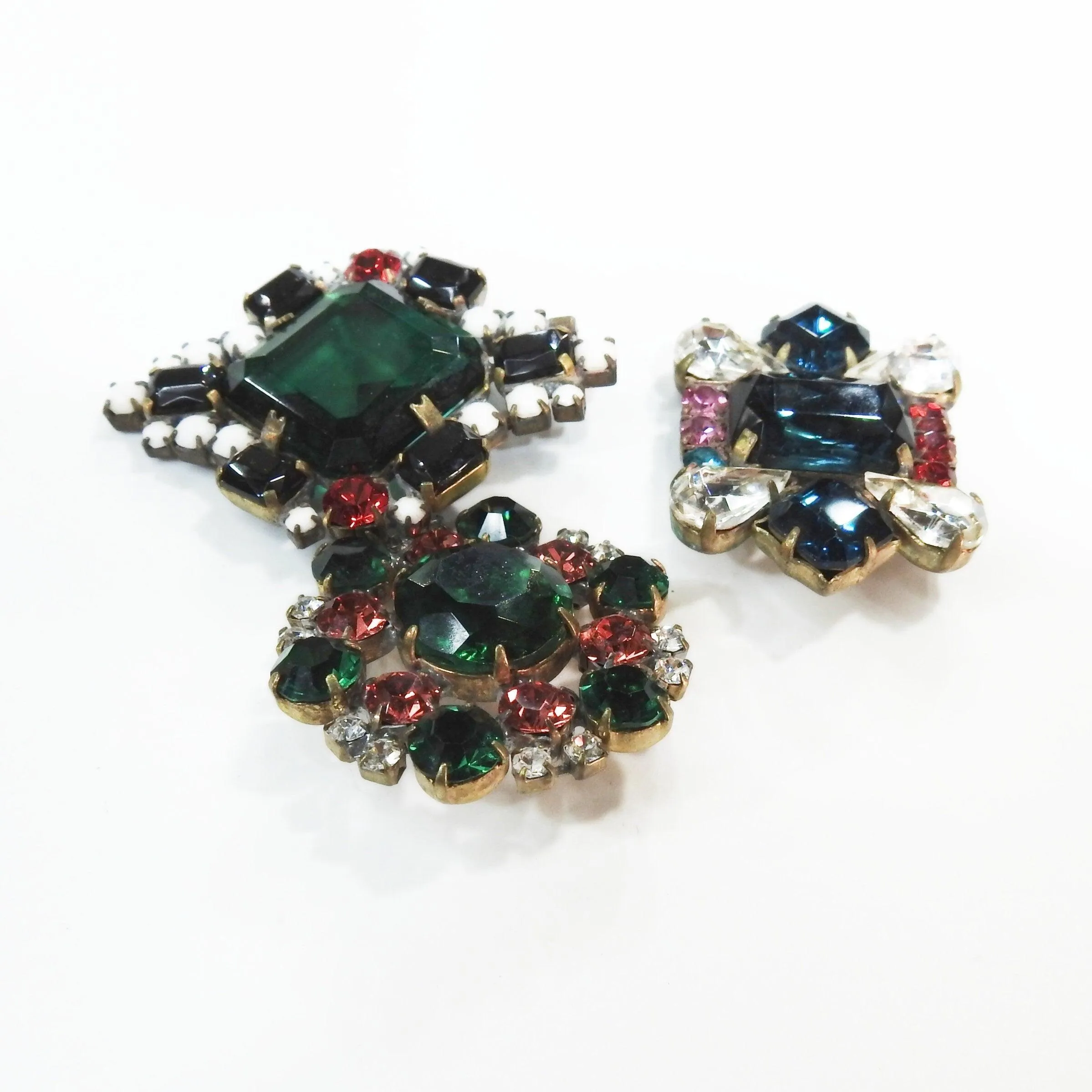 Glass sewing embellishments