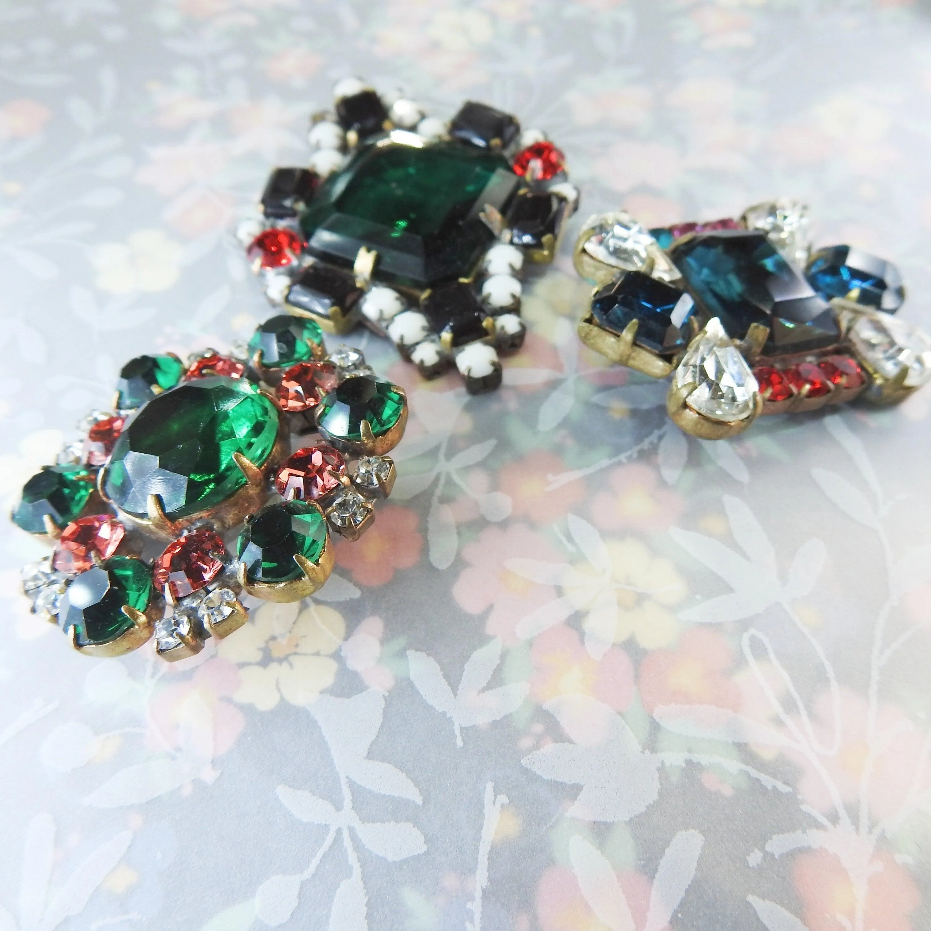 Glass sewing embellishments