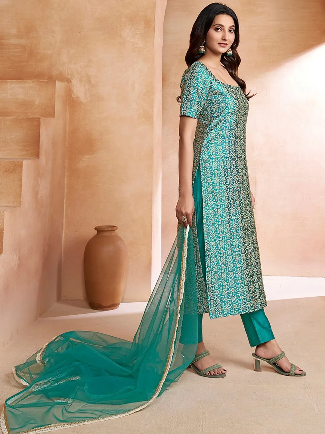 Green Women Floral Regular Kurta with Trousers & With Dupatta