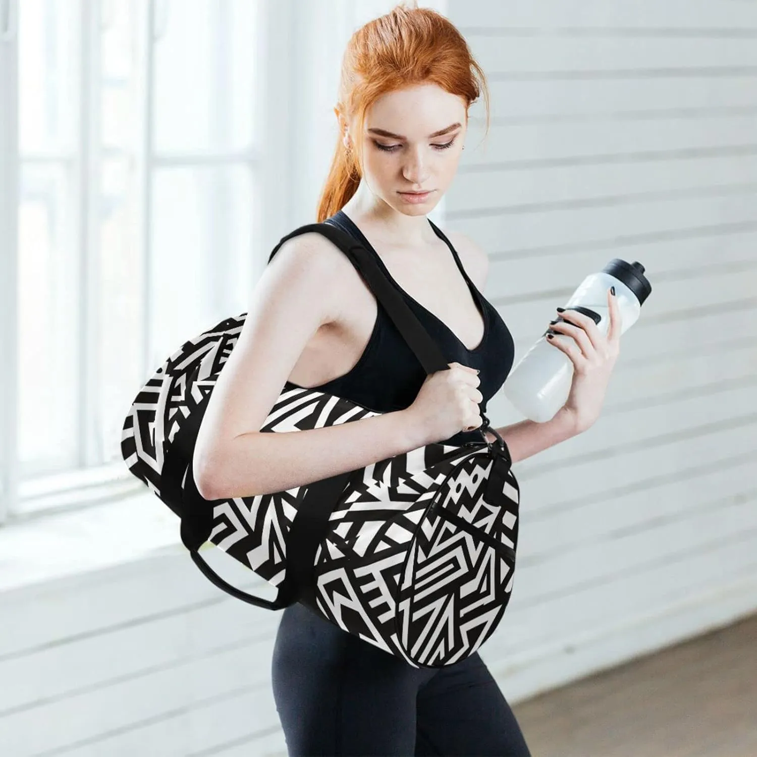 Gym Bag for Women and Men Small Duffel Bag for Sports Travel Weekender Overnight Vacation Beach Lightweight Carry on Bag for Boys Girls Black and White