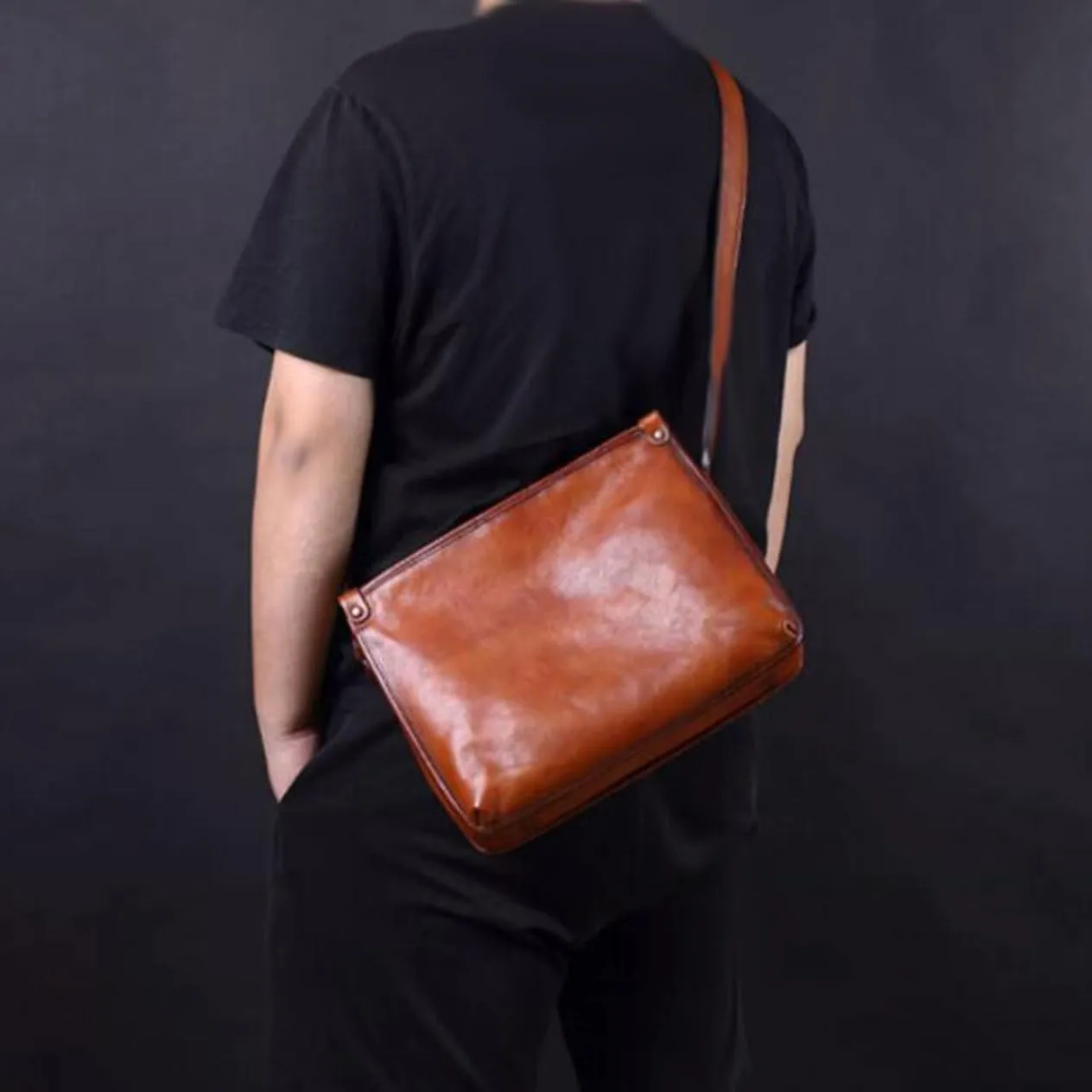 Mens Messenger Shoulder Bags Waist Packs Crossbody Bags Briefcases Genuine Leather Casual Daypacks 12.2Inch