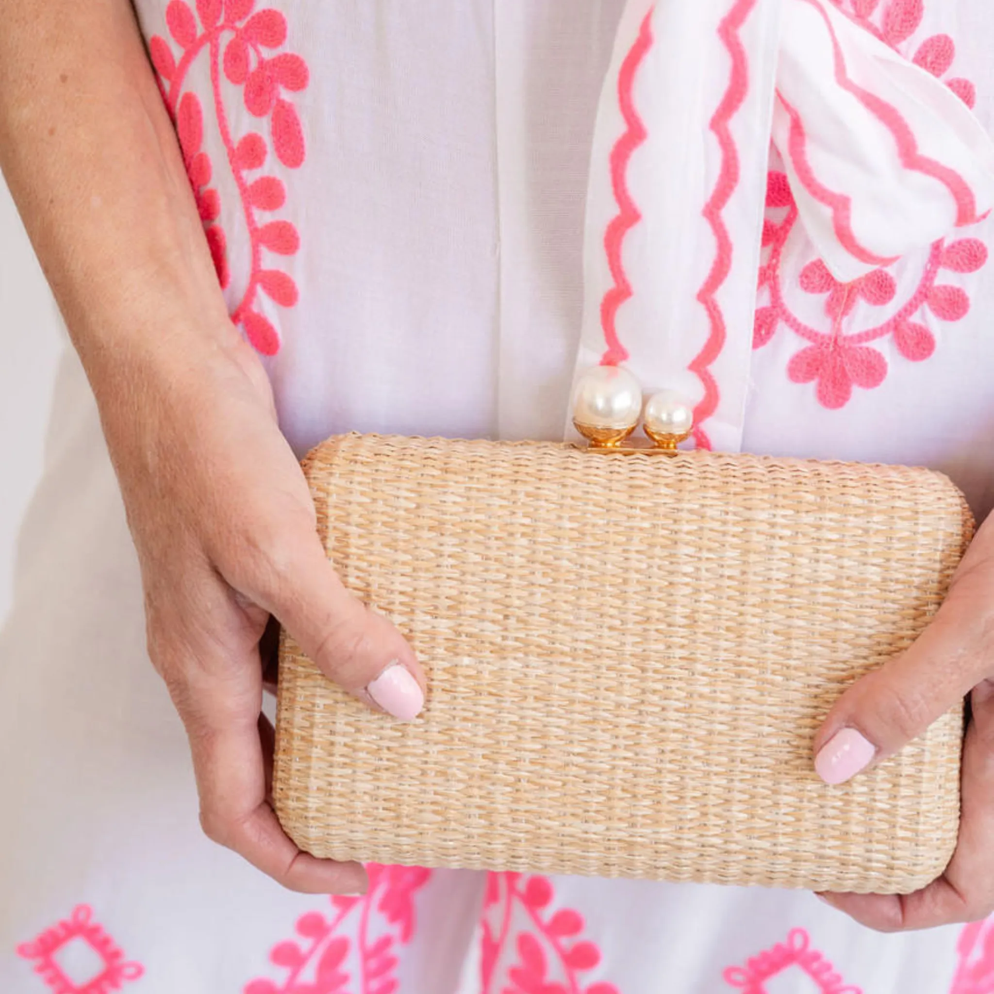 Mimi Pearl Top Straw Clutch