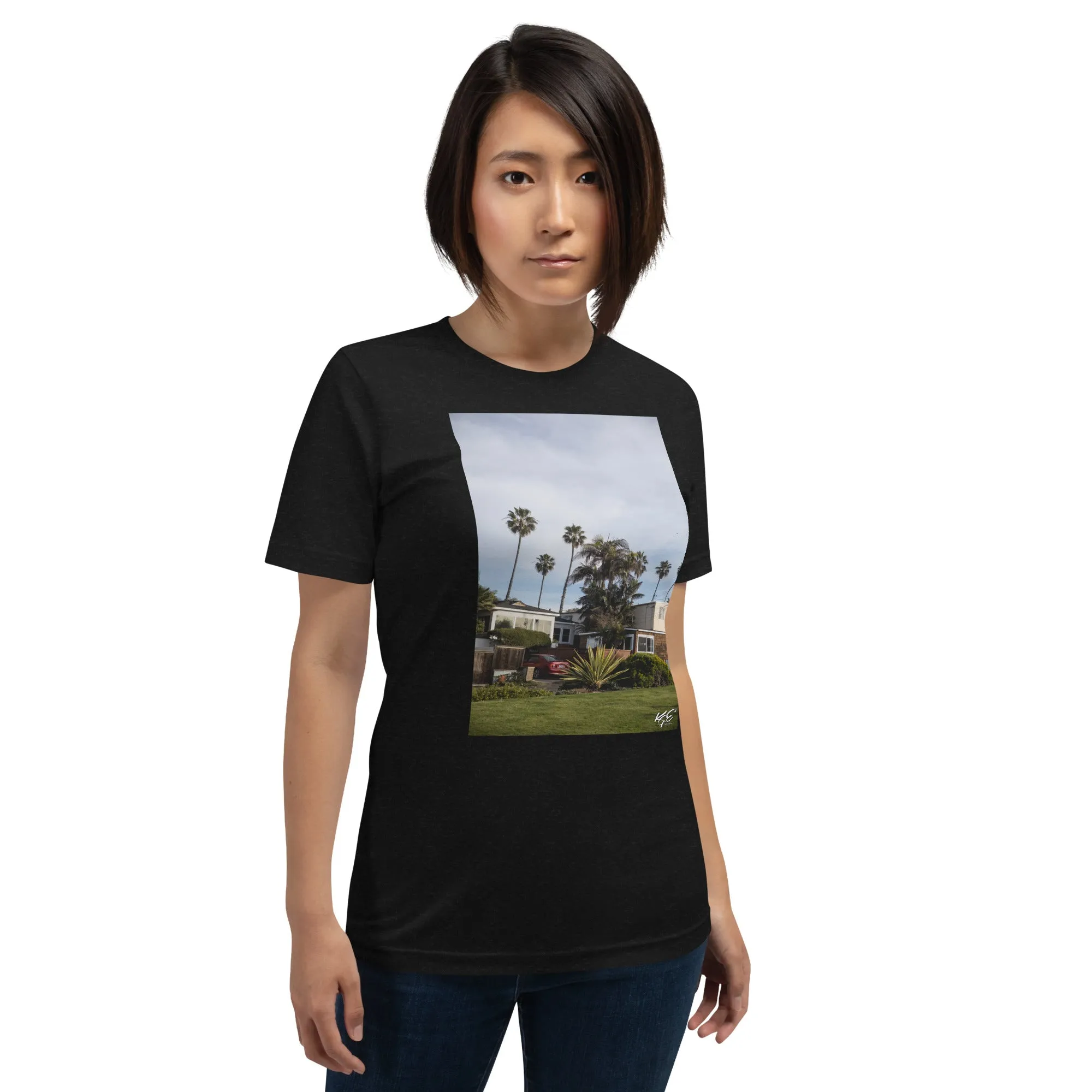 (New) KGE Photography | Coast Line living | Premium Tee
