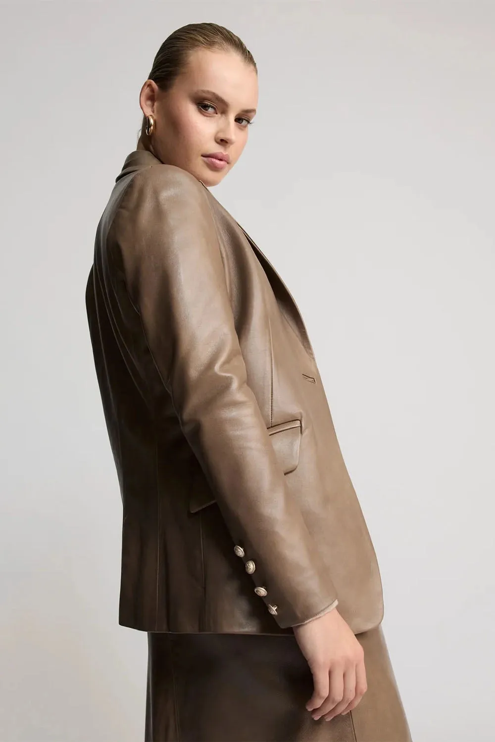 RAW BY RAW | SAMANTHA - TAILORED BLAZER - PUTTY