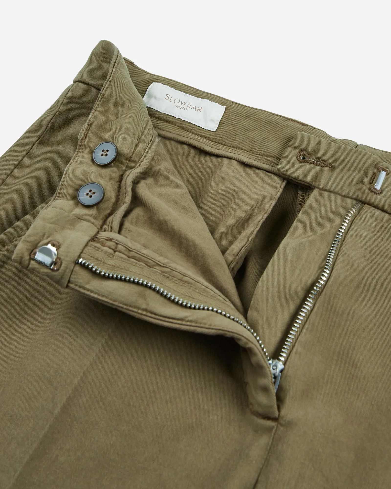 Slim fit trousers in certified cotton gabardine and lyocell