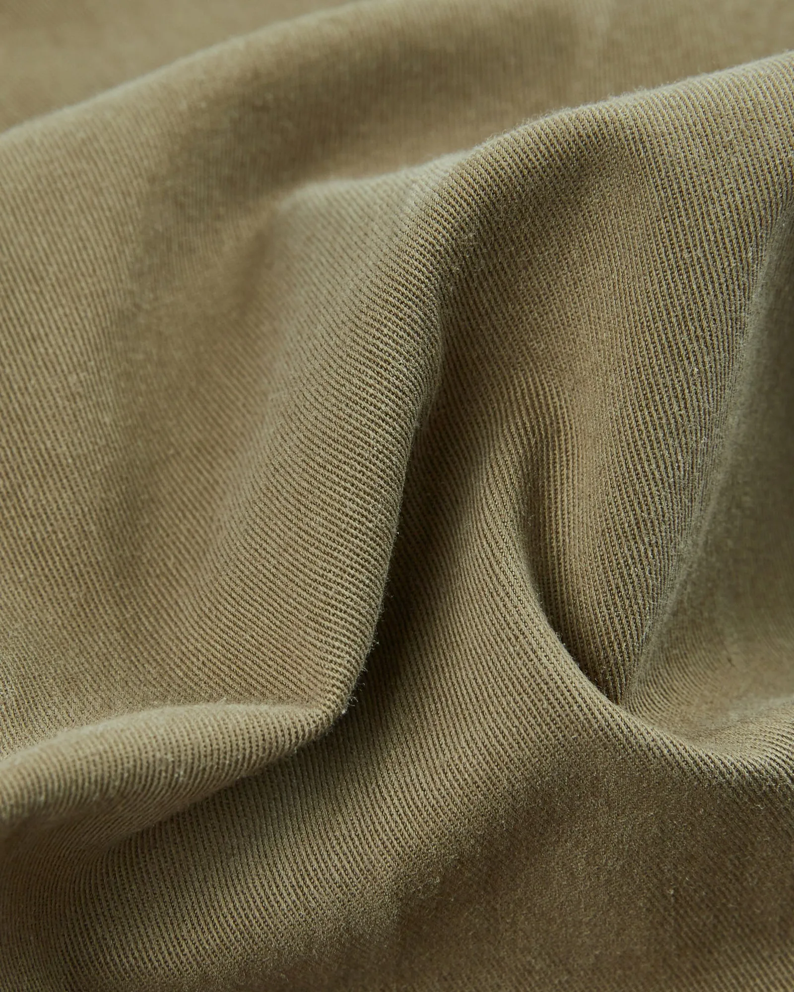Slim fit trousers in certified cotton gabardine and lyocell